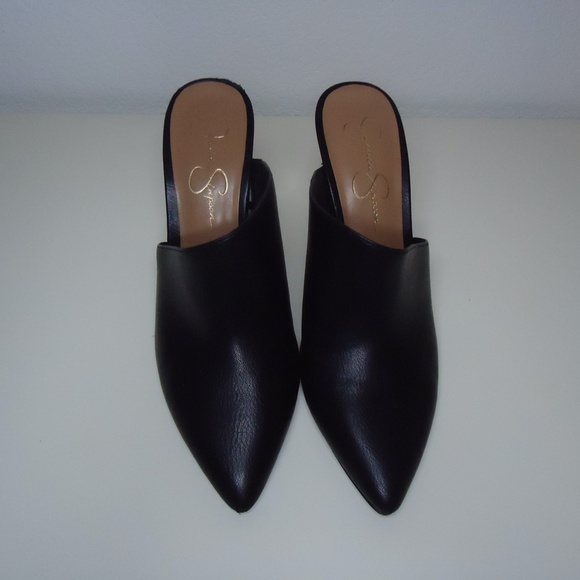 Jessica Simpson Black Slip On Closed Toed Pointed Toed Mule Heels - Size 11 - Picture 3 of 10
